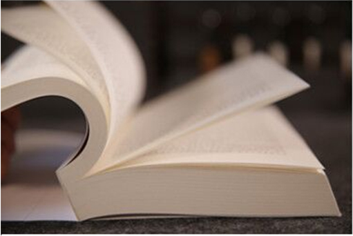 精致装帧 典雅设计